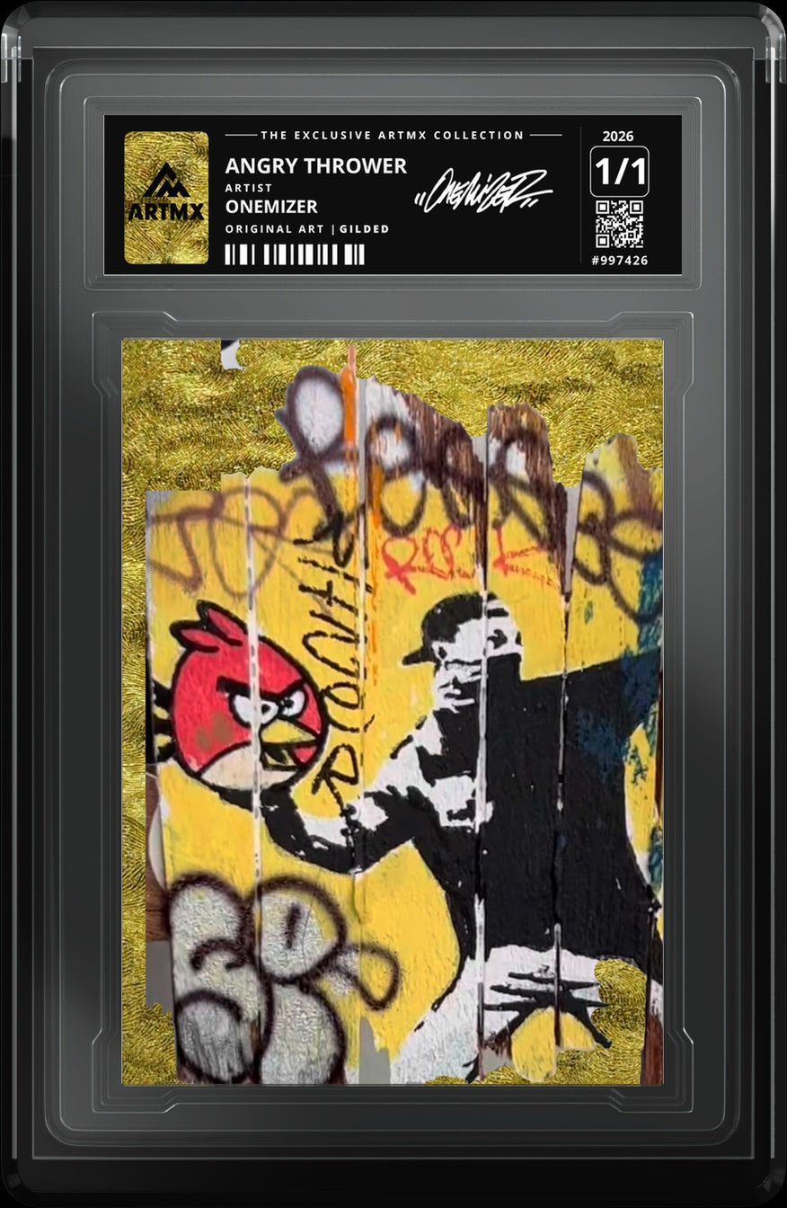 ANGRY THROWER by Onemizer — Gilded — close-up