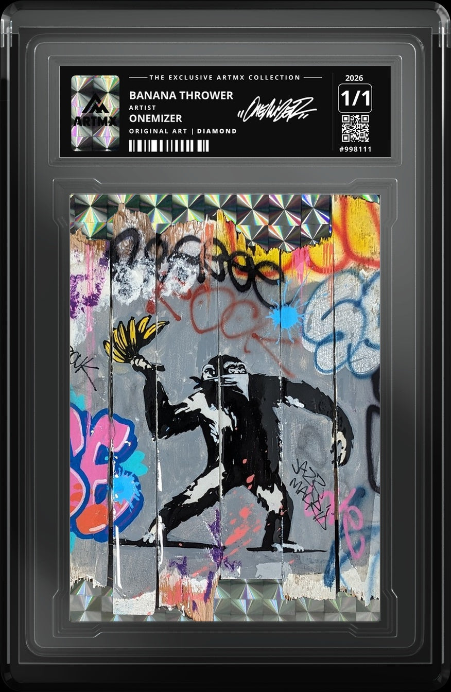 BANANA THROWER by Onemizer — Diamond — close-up