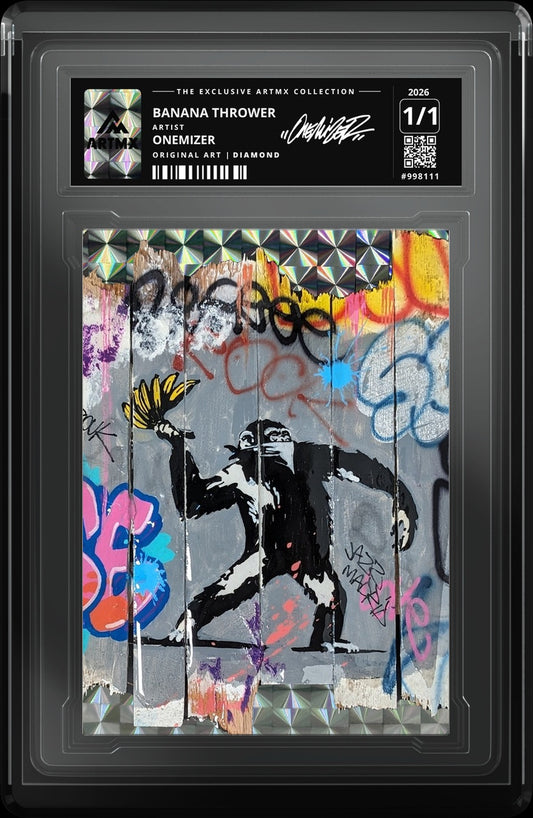 BANANA THROWER by Onemizer — Diamond — close-up