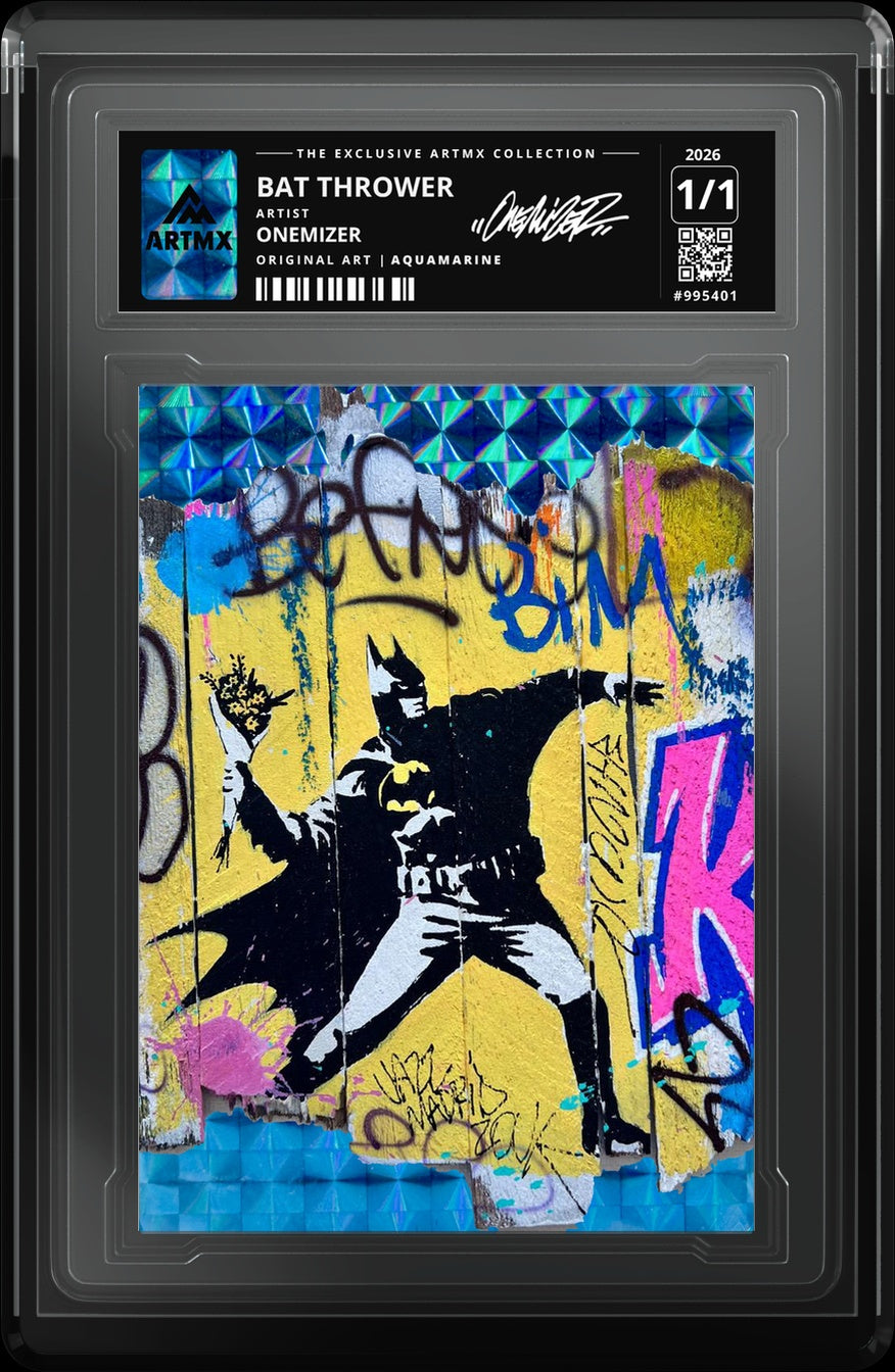 BAT THROWER by Onemizer — Aquamarine — close-up