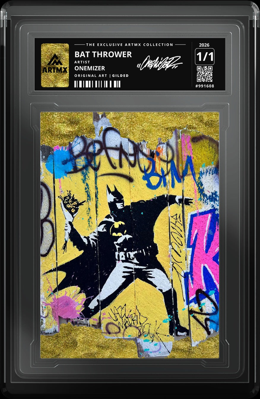 BAT THROWER by Onemizer — Gilded — close-up