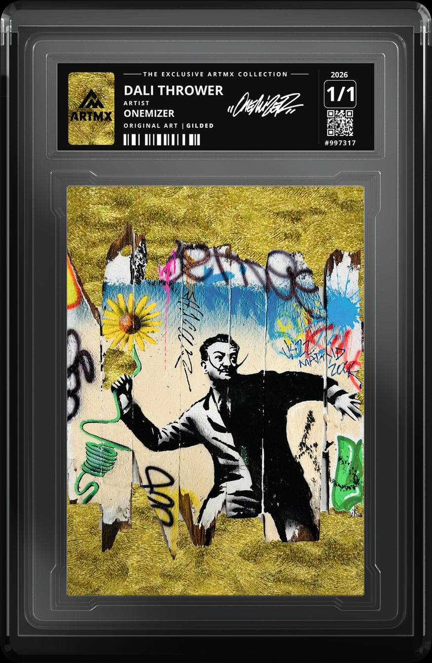 DALI THROWER by Onemizer — Gilded — close-up
