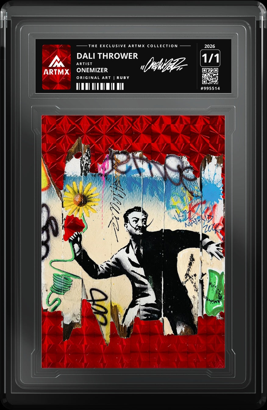 DALI THROWER by Onemizer — Ruby — close-up