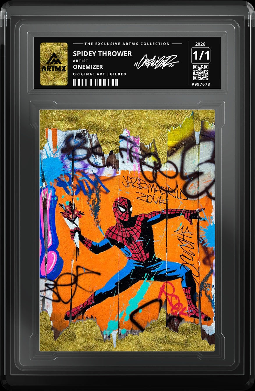 SPIDEY THROWER by Onemizer — Gilded — close-up